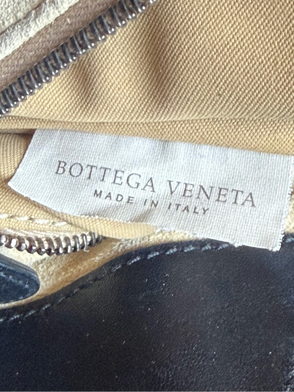 BOTTEGA VENETA Black Suede/ Napa Leather Intrecciato Shoulder Bag. Mint! MEDIUM. - Picture 7 of 13
